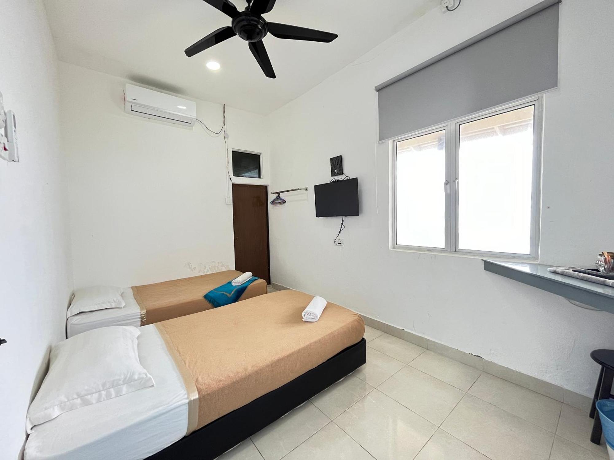 Ibai Beach Guesthouse Куала-Тренгану Экстерьер фото